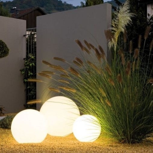 Bolvormige tuinlamp