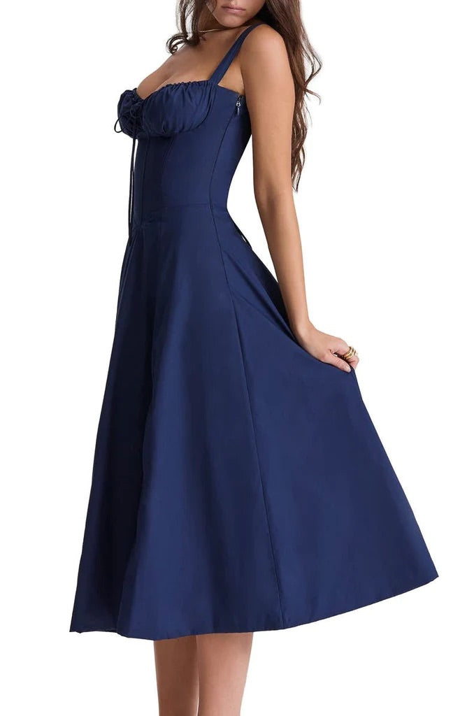 Daisy - Elegant Waist-Shaping Dress